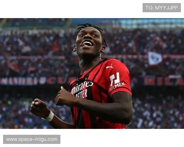 米兰锋线困局加深 莱奥客串中锋难觅破门感觉 米兰锋线困局加深 莱奥客串中锋难觅破门感觉